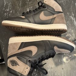 Jordan 1 High OG Palomino Size 10.5 