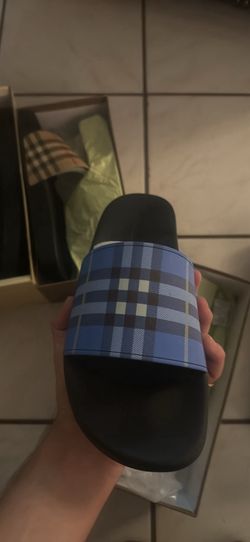 Burberry slides