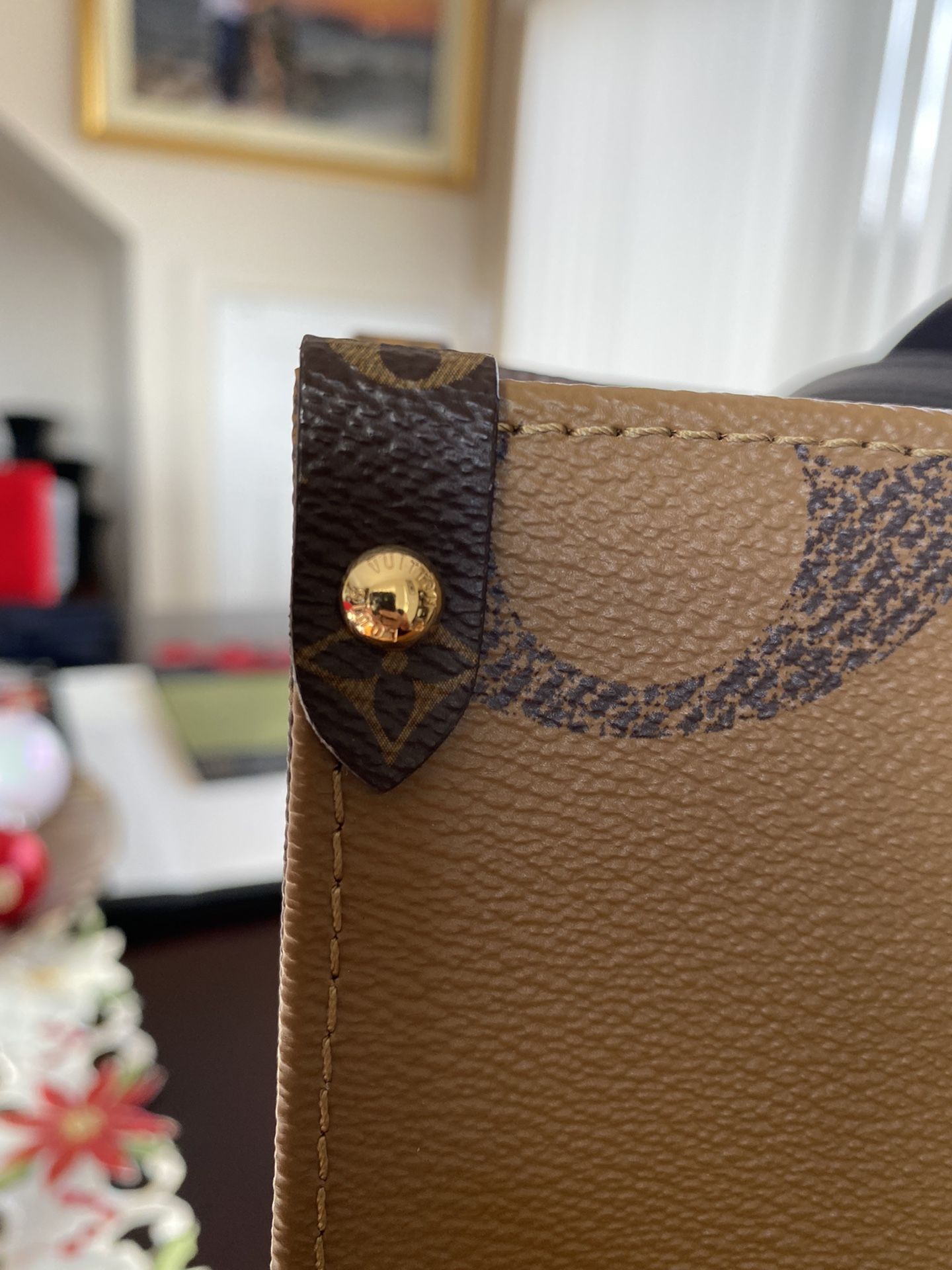 Authentic Louis Vuitton OnTheGo MM Bag for Sale in Santa Monica, CA -  OfferUp