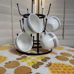 Pyrex Woodland Tea Cups And Mug Stand 