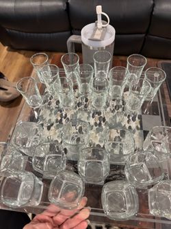 Checkers Shot Glass Set - Gently Used