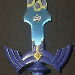 Legend of Zelda: Tears of the Kingdom – Decayed Master Sword Metal Replica (w/ Cover)