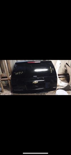 Chevy Suburban 2007 Tailgate