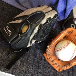 Franklin Little Kids Tee Ball Glove Size 8”