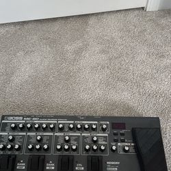 Boss Me-80 multiple effects pedal