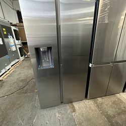 New Samsung side by side refrigerator