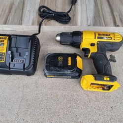DRILL SET DEWALT 