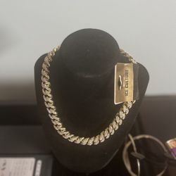 Iced Out Gold Or Silver Men’s Necklace Brand New