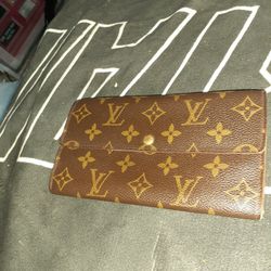 LOUIS VUITTON WALLET