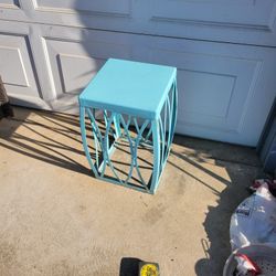 Metal Plant Stand/ Side Table 