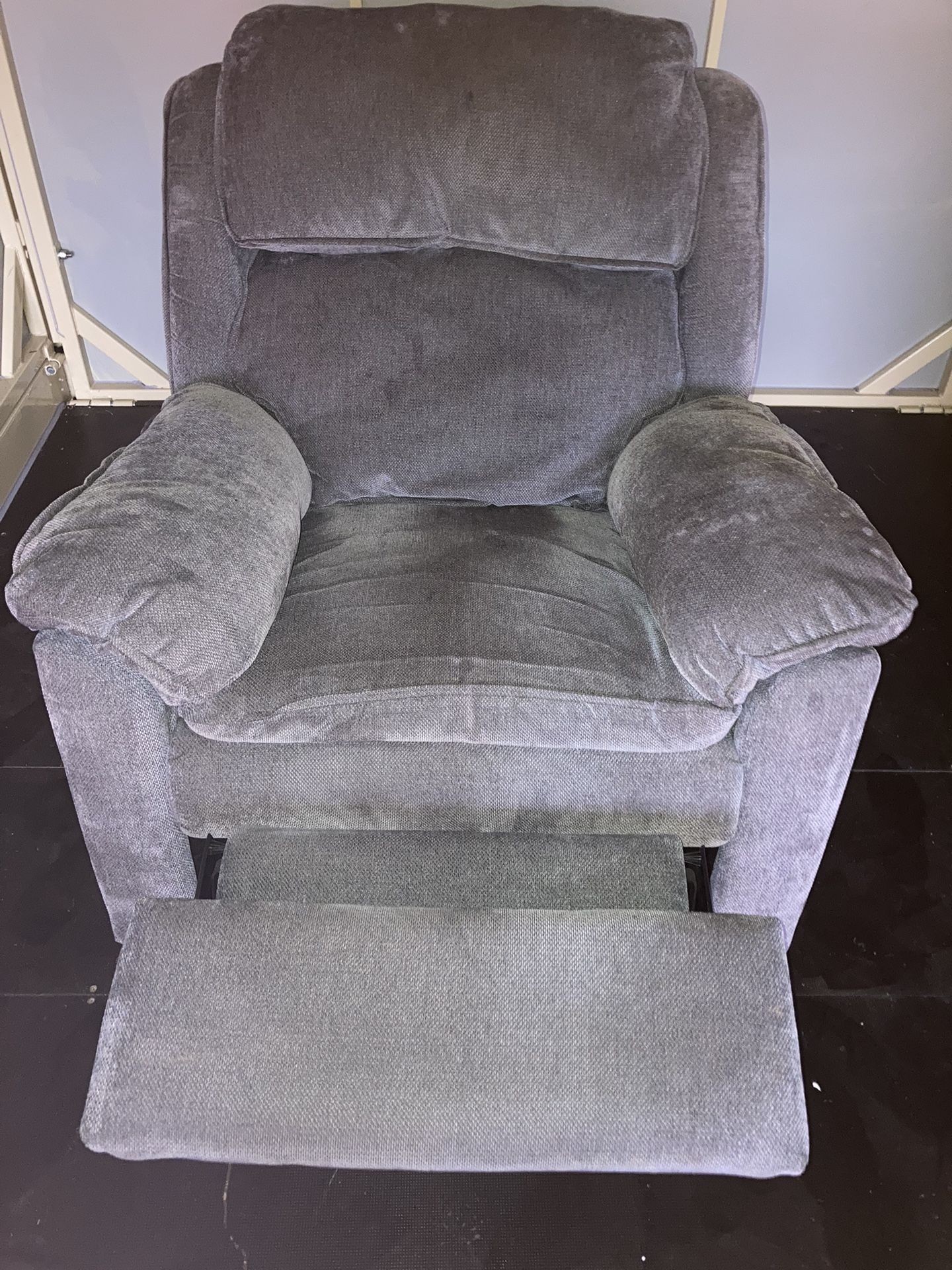 Free Delivery - Large Fabric Recliner Chair