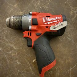 M12 Milwaukee Hammer drill