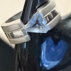 925 Modern Sterling Silver Ring Niue Topaz Triangle Cut . Size 7