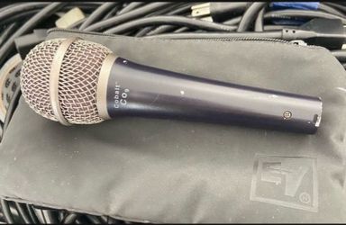 Dj equipment