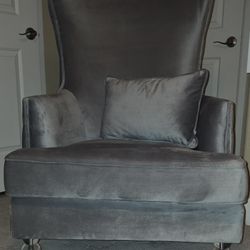 TOV TALL VELVET CHAIR 