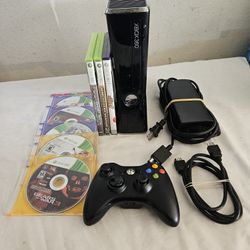 Xbox 360 w/ 9 Games + Accessories 