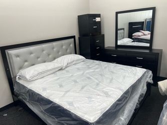 KING SIZE BLACK TUFTED BEDROOM SET – HUGE SALE!