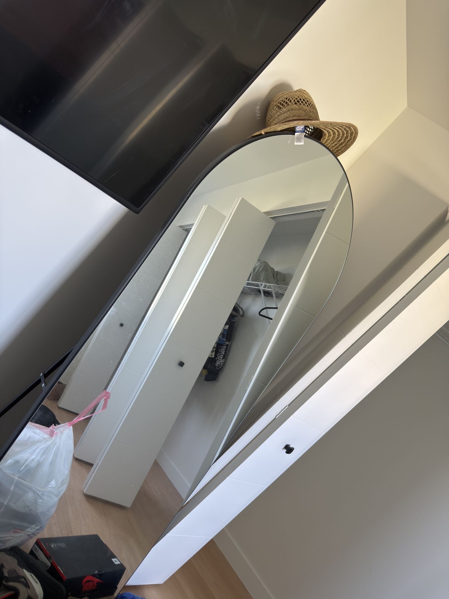 55’ Samsung Curve Tv & Mirror