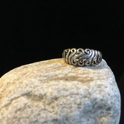 925 Sterling Steel Size 7 Look 👀 Pictures For Details $25.00
