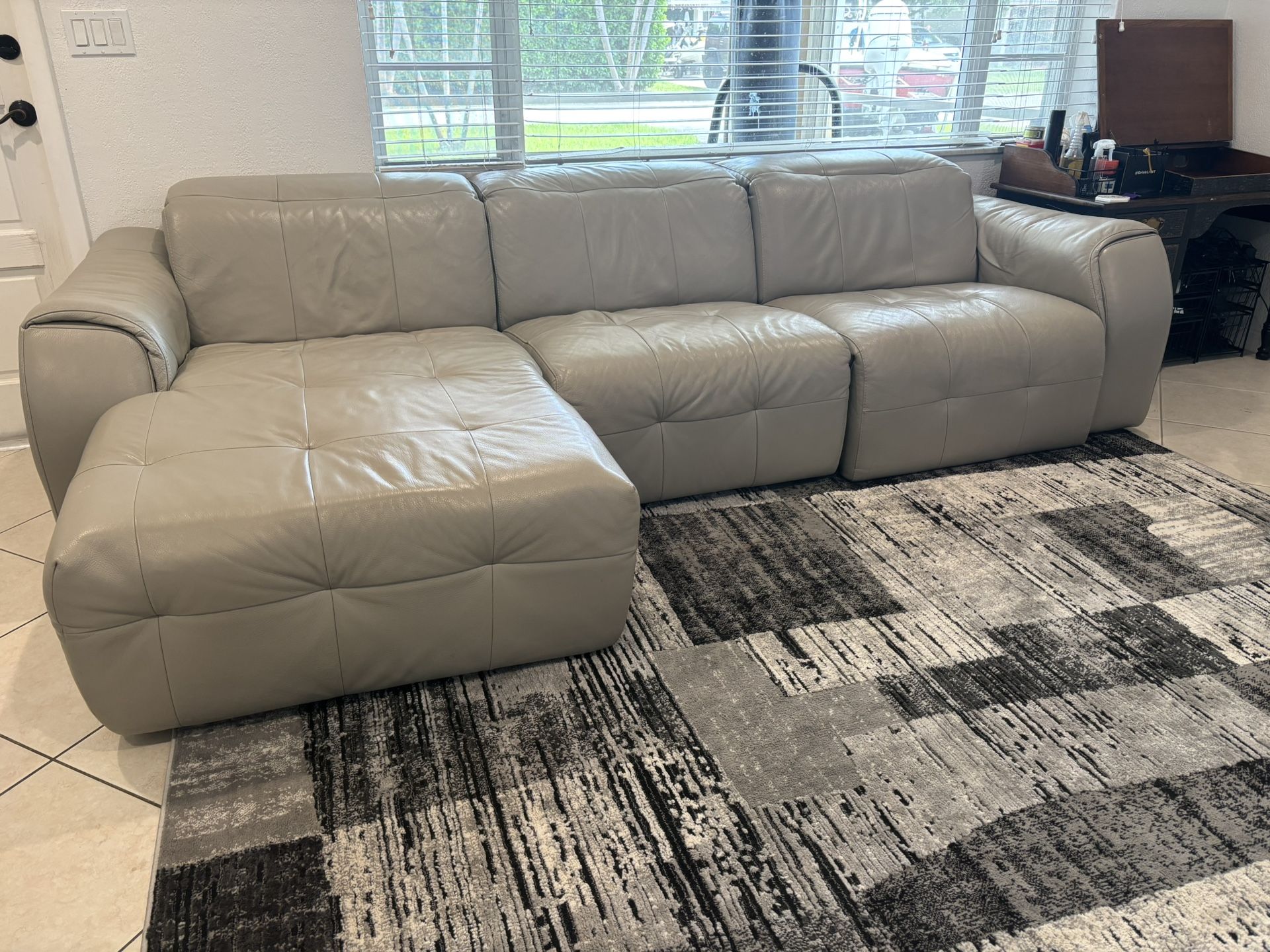 Leather Sectional Couch With Power Recliner
