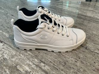 White Sketchers Size 9 