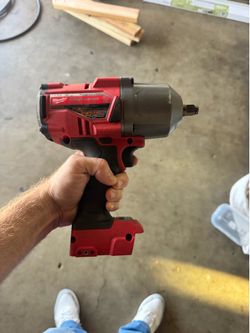 Milwaukee high impact torque wrench
