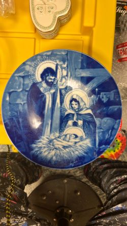 1991 Avon "The Holy Family" Collector's Plate