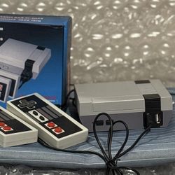 🎮 NES-Style Mini Console – 620 Built-In Games!