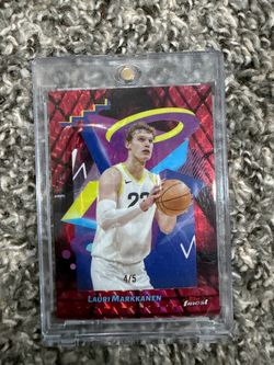 Lauri Markkanen Card