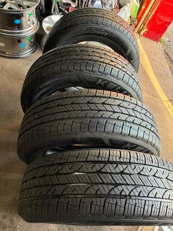 Set of 4 matching tires Kelly all season 225/65R17