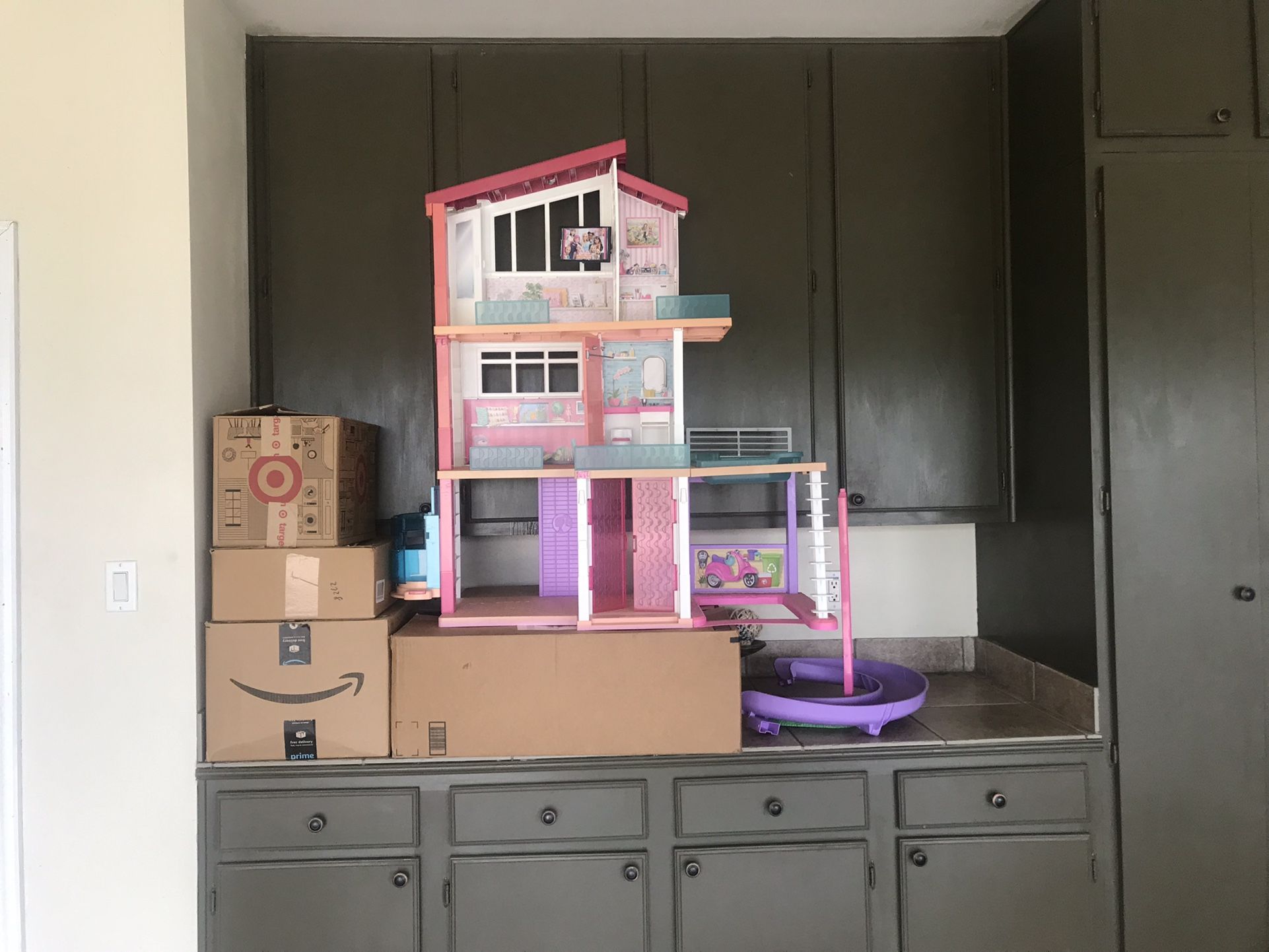 Barbie Dollhouse with Dolls, Clothes & Accessories