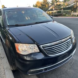 2014 Chrysler Town & Country