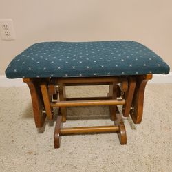 Swiveling Stool / Footrest