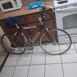 Trek racing  bike  2000treck clean