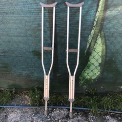 crutches 