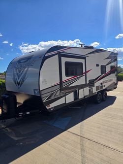 Toy hauler