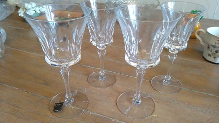 Franciscan Fine China set of 4