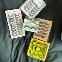 Eyelash Strip Bundle With Brushes 