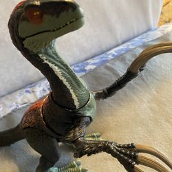 Dinosaur Jurassic World Therizinosaurus