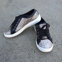 Michael Kors MK Kids Youth Size 1 Glitter Logo Low Top Sneaker Black/Silver