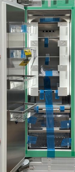 THERMADOR Freezer T24IF905SP 00876 .
