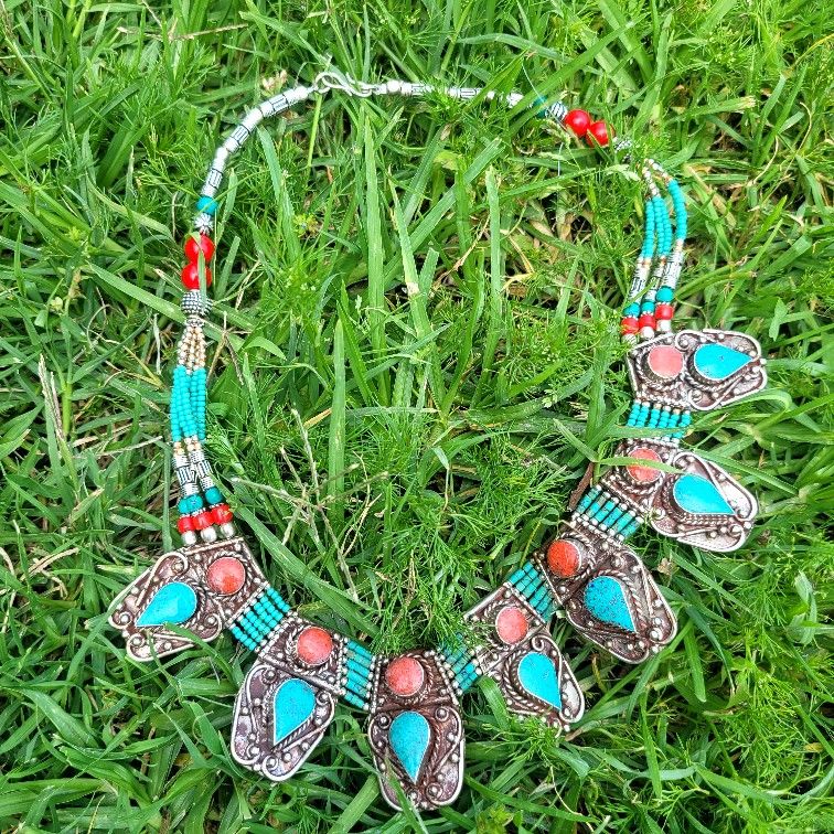 Boho Bohemian Tibetan Navajo Tourquoise Coral Silver Indian Native Necklace Jewelry