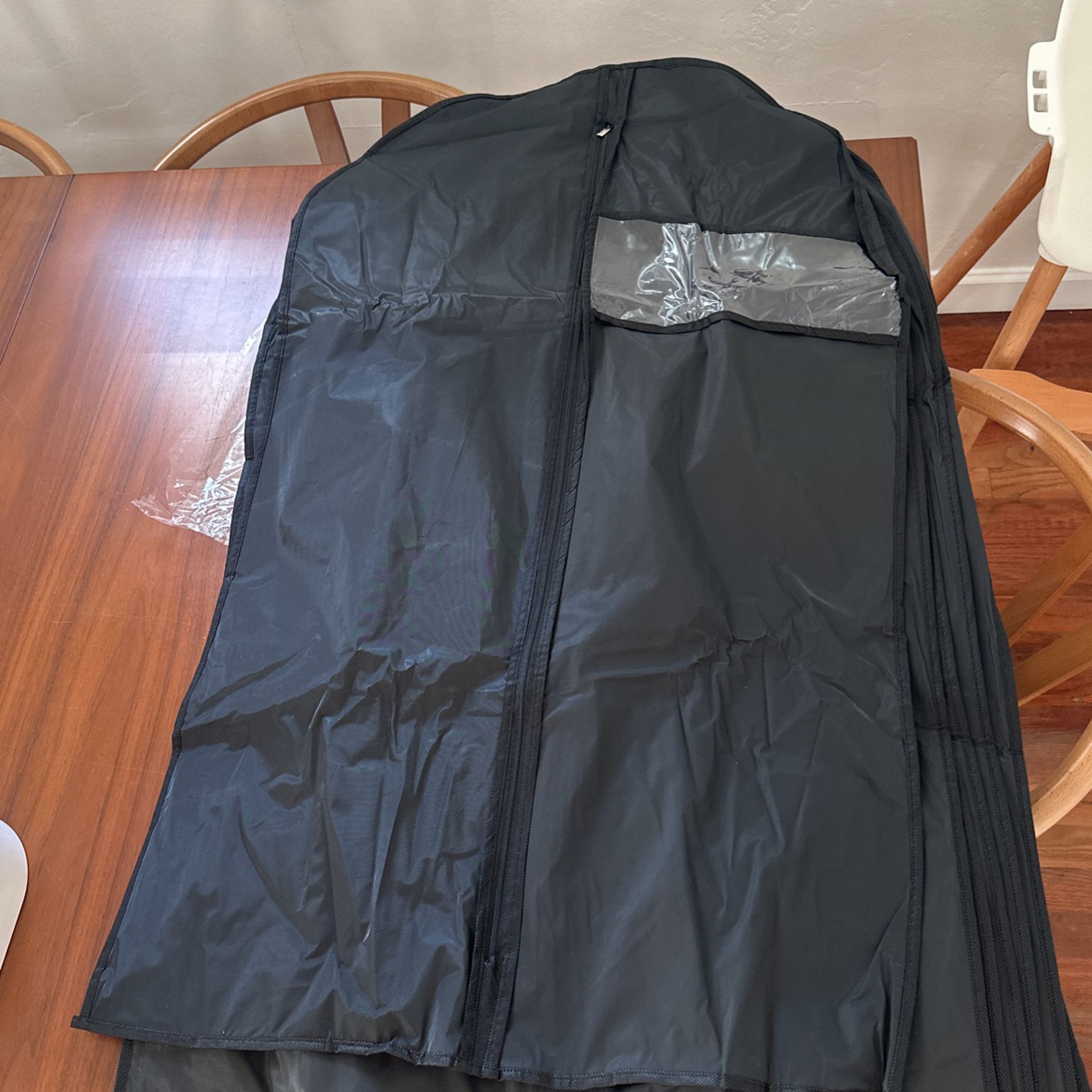 12 Pack Of Suit Bags Never Used for Sale in San Diego, CA - OfferUp