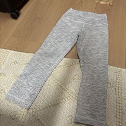 LOW PRICE MOVING- $118 + TAX LULULEMON CROPPED LEGGINGS