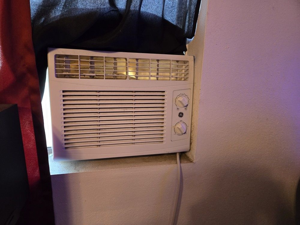 Window Air Conditioner
