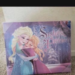 Cuadro nuevo de frozen para decoracion es de KIRKLAND'S Brand New