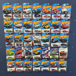 Hot Wheels Bundle of 35 cars