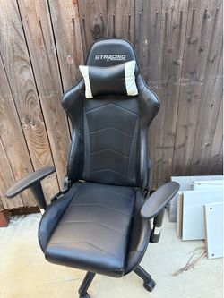 Black Gaming Chair