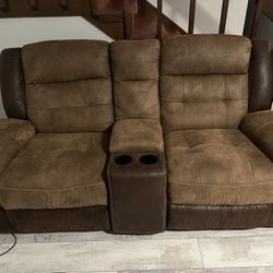 Recliner Couch with Cupholders