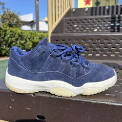 Jordan Retro 11 Low “Derek Jeter Re2pect” Size 9